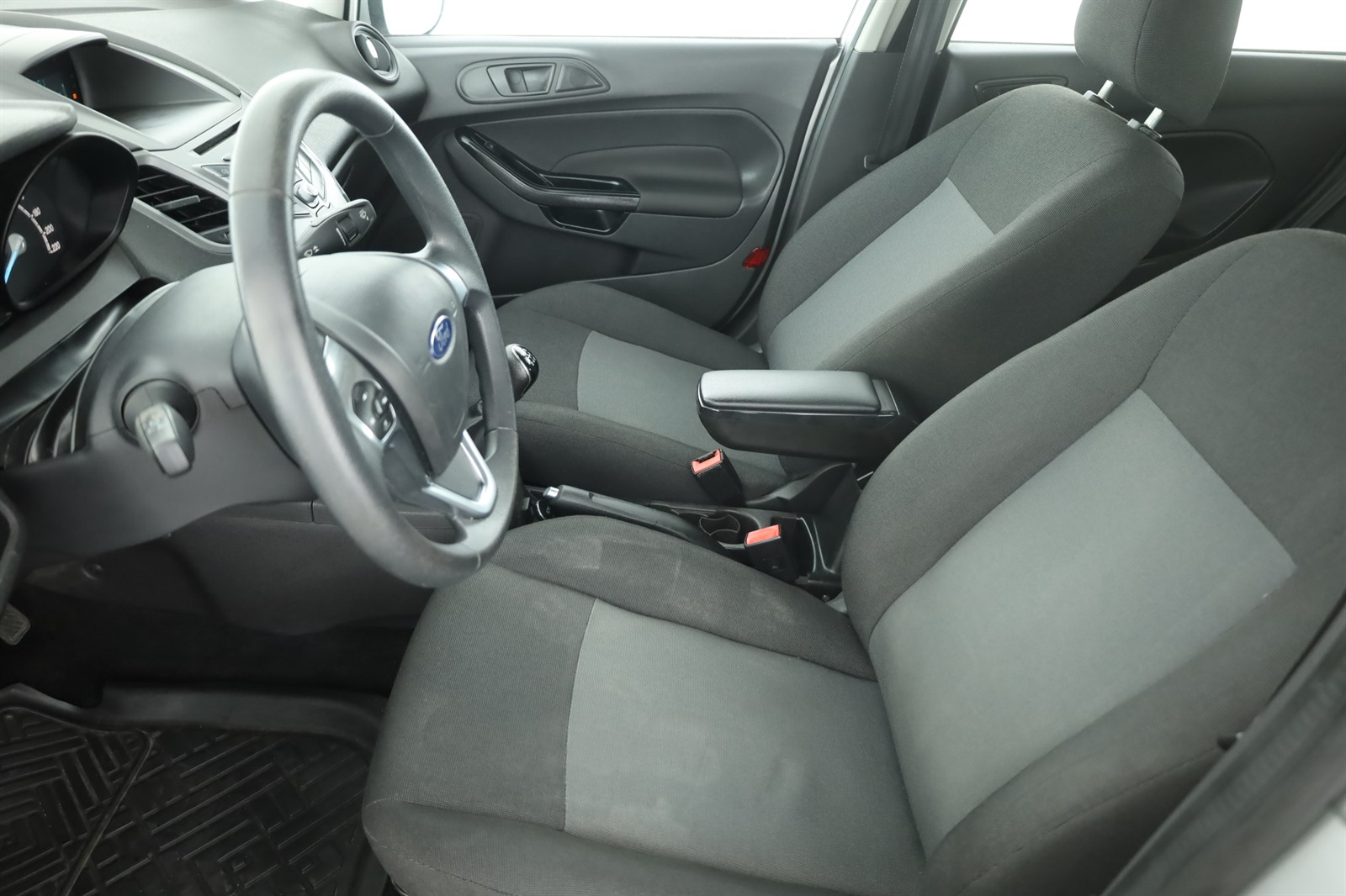 Ford Fiesta, 2016 - pohled č. 13