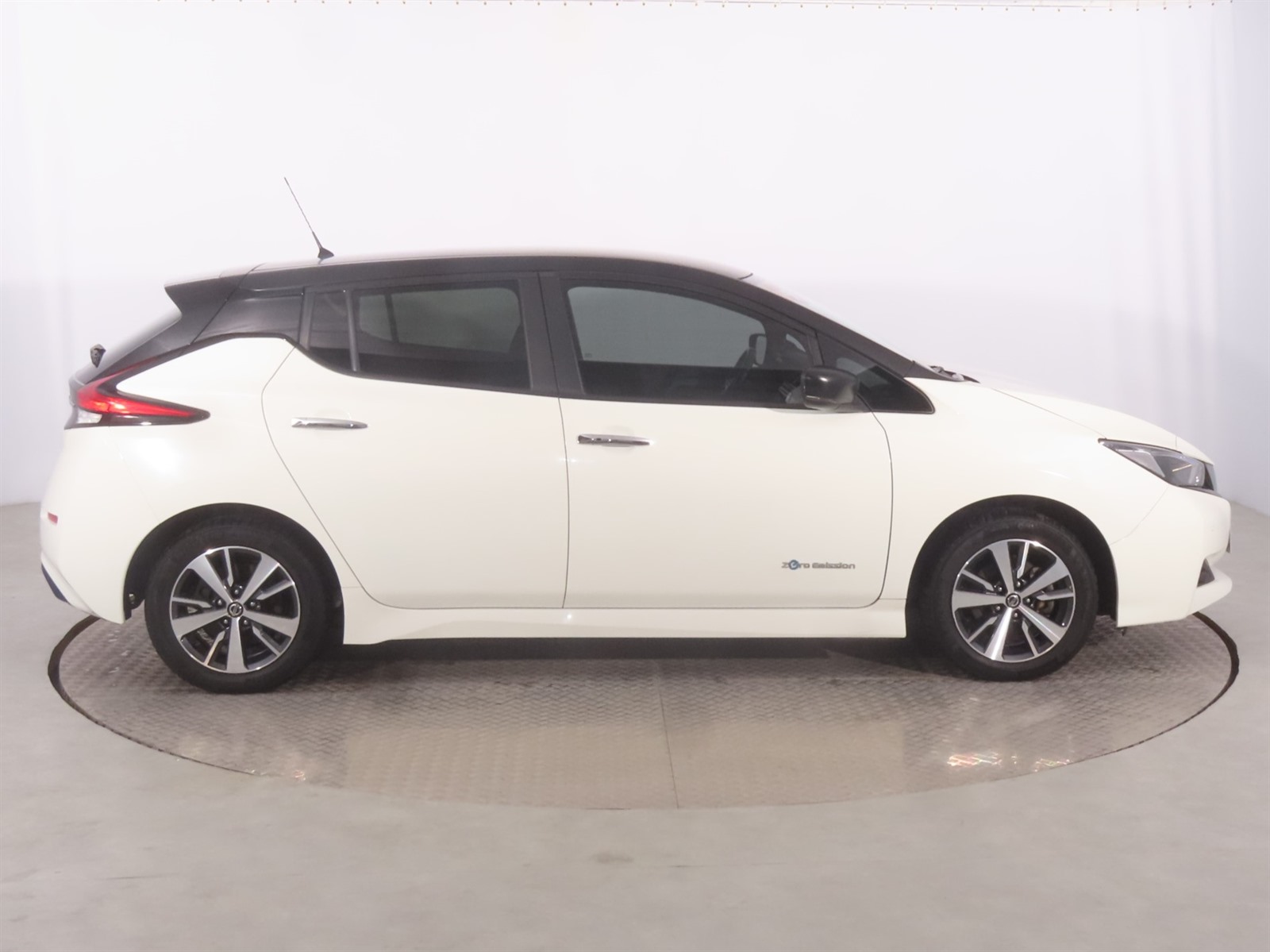 Nissan Leaf, 2018 - pohled č. 8