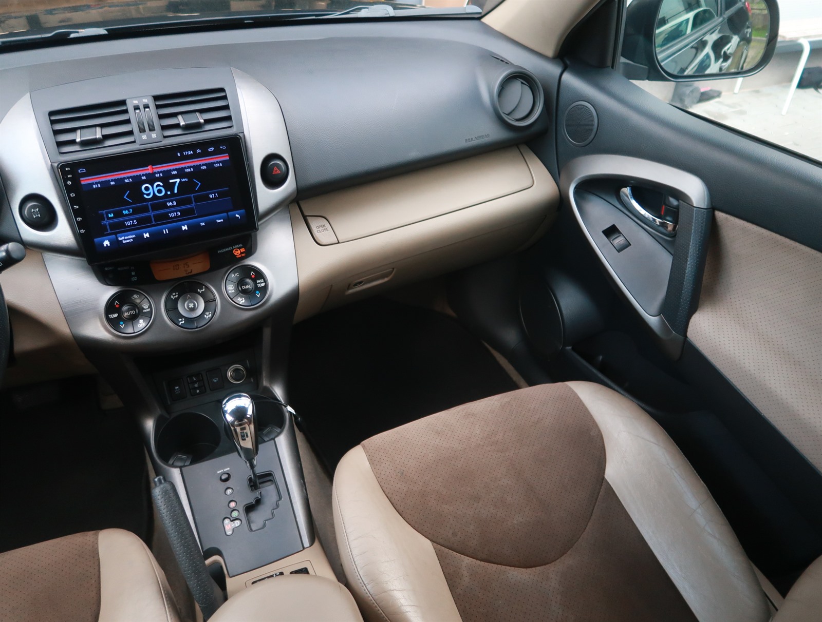 Toyota RAV 4, 2010 - pohled č. 11