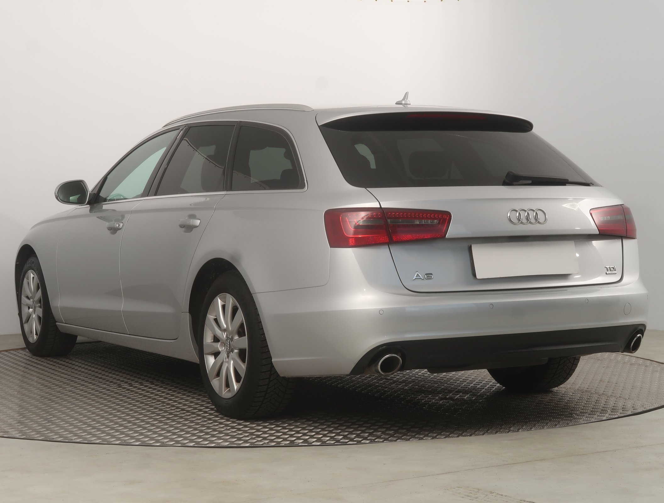 Audi A6, 2012 - pohled č. 5