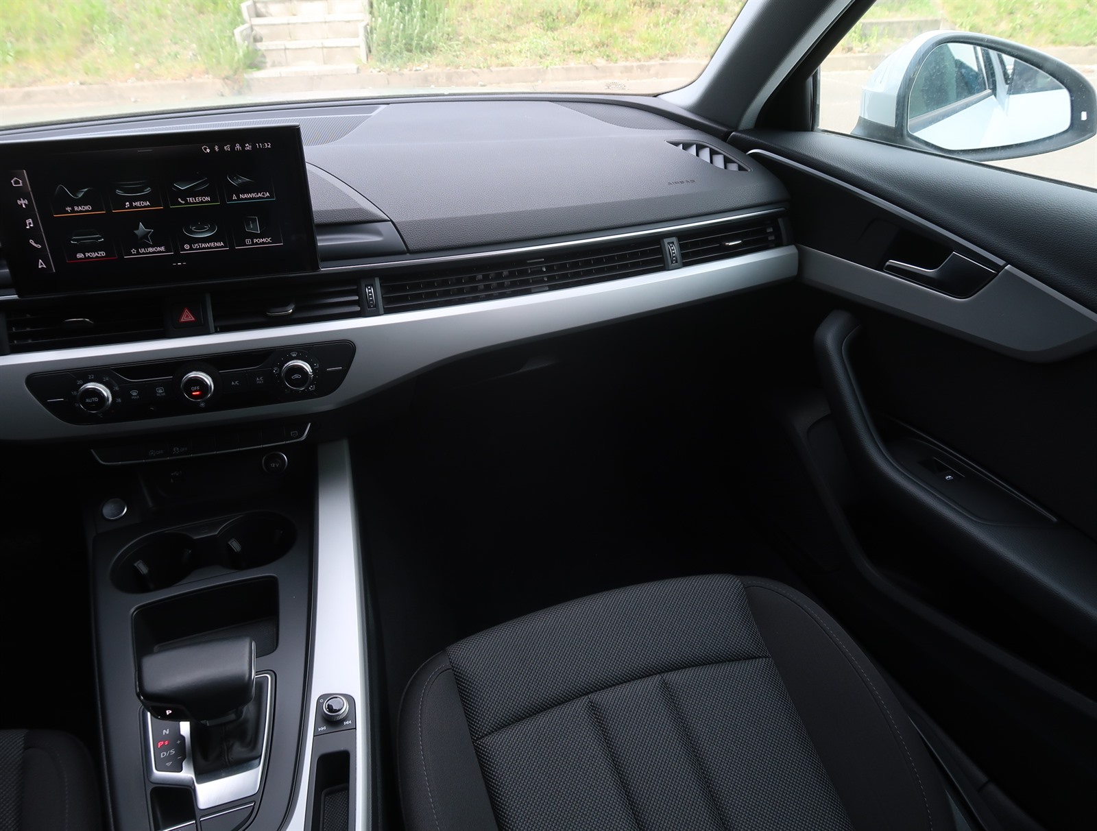 Audi A4, 2021 - pohled č. 11