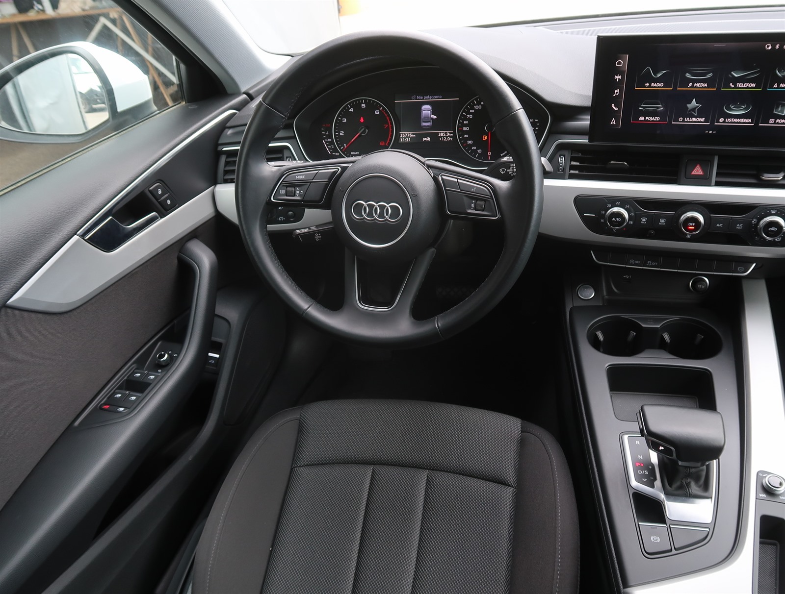 Audi A4, 2021 - pohled č. 9