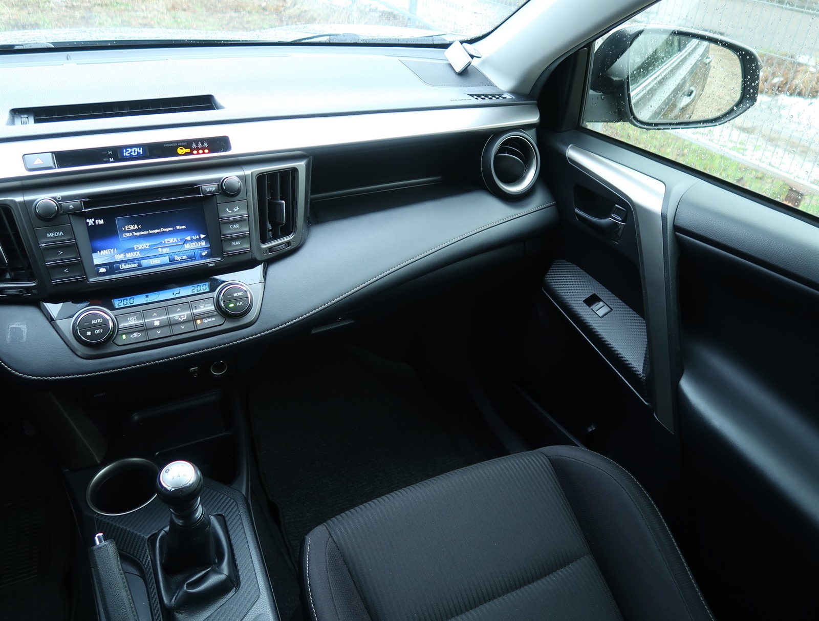 Toyota RAV 4, 2015 - pohled č. 11