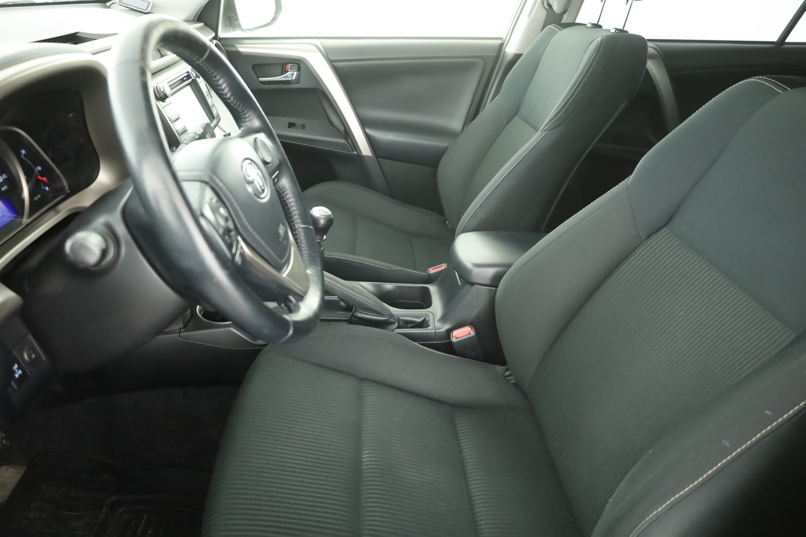 Toyota RAV 4, 2015 - pohled č. 16