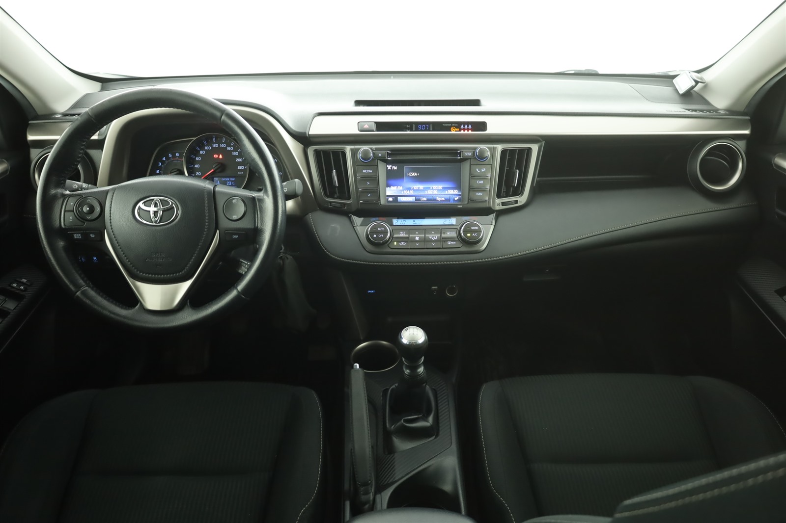 Toyota RAV 4, 2015 - pohled č. 10