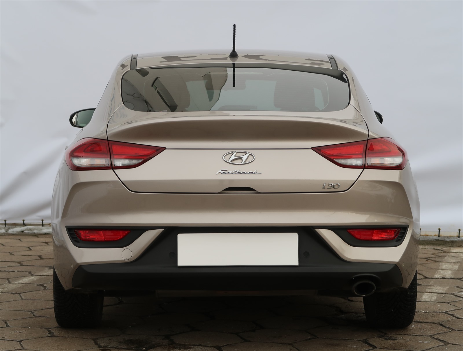 Hyundai i30 Fastback, 2018 - pohled č. 6