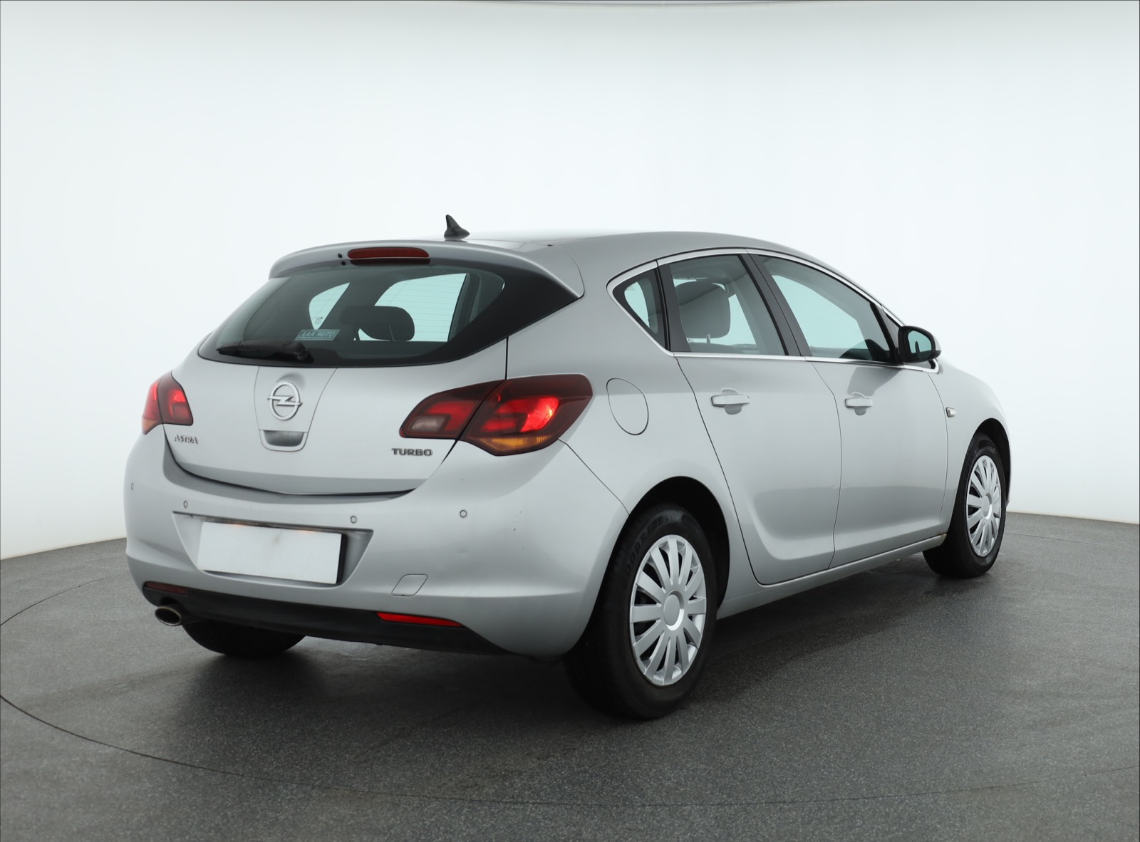 Opel Astra, 2010 - pohled č. 7