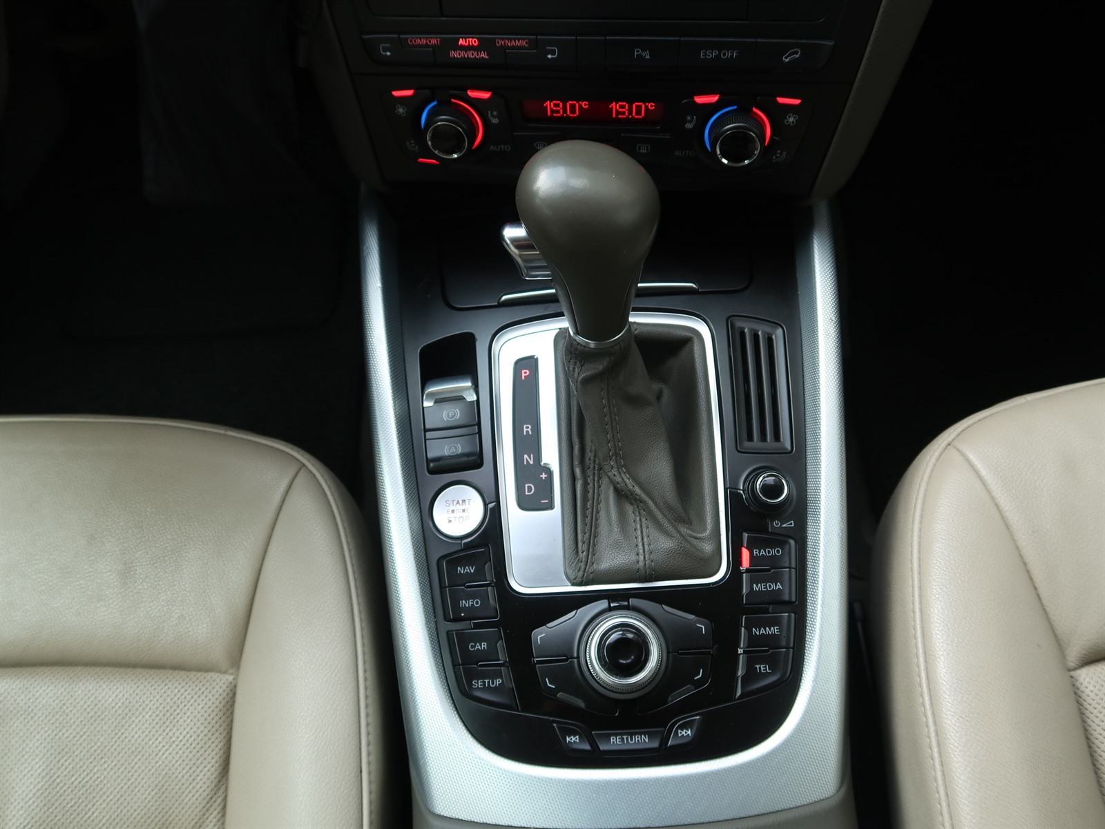 Audi Q5, 2009 - pohled č. 23