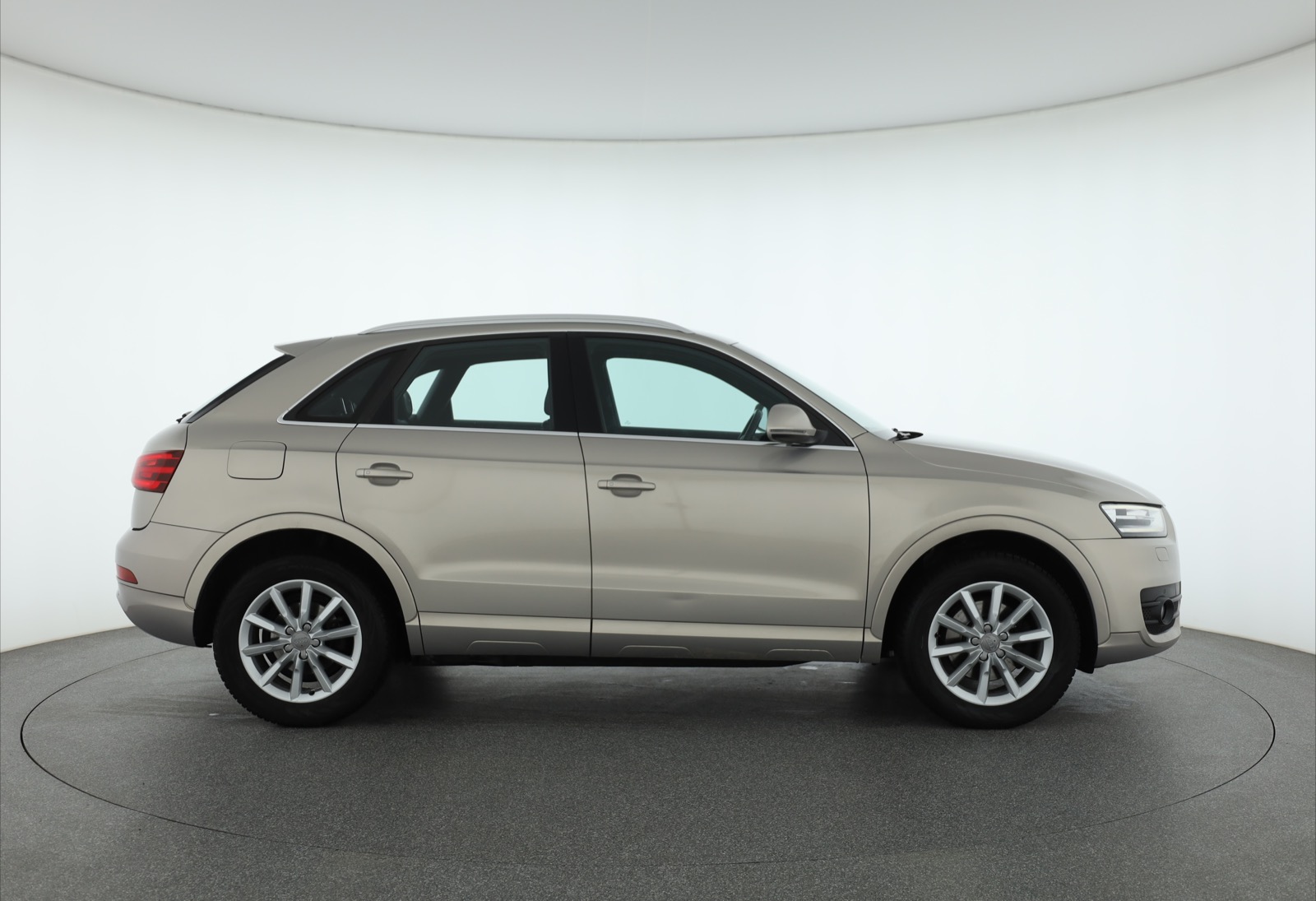 Audi Q3, 2012 - pohled č. 8