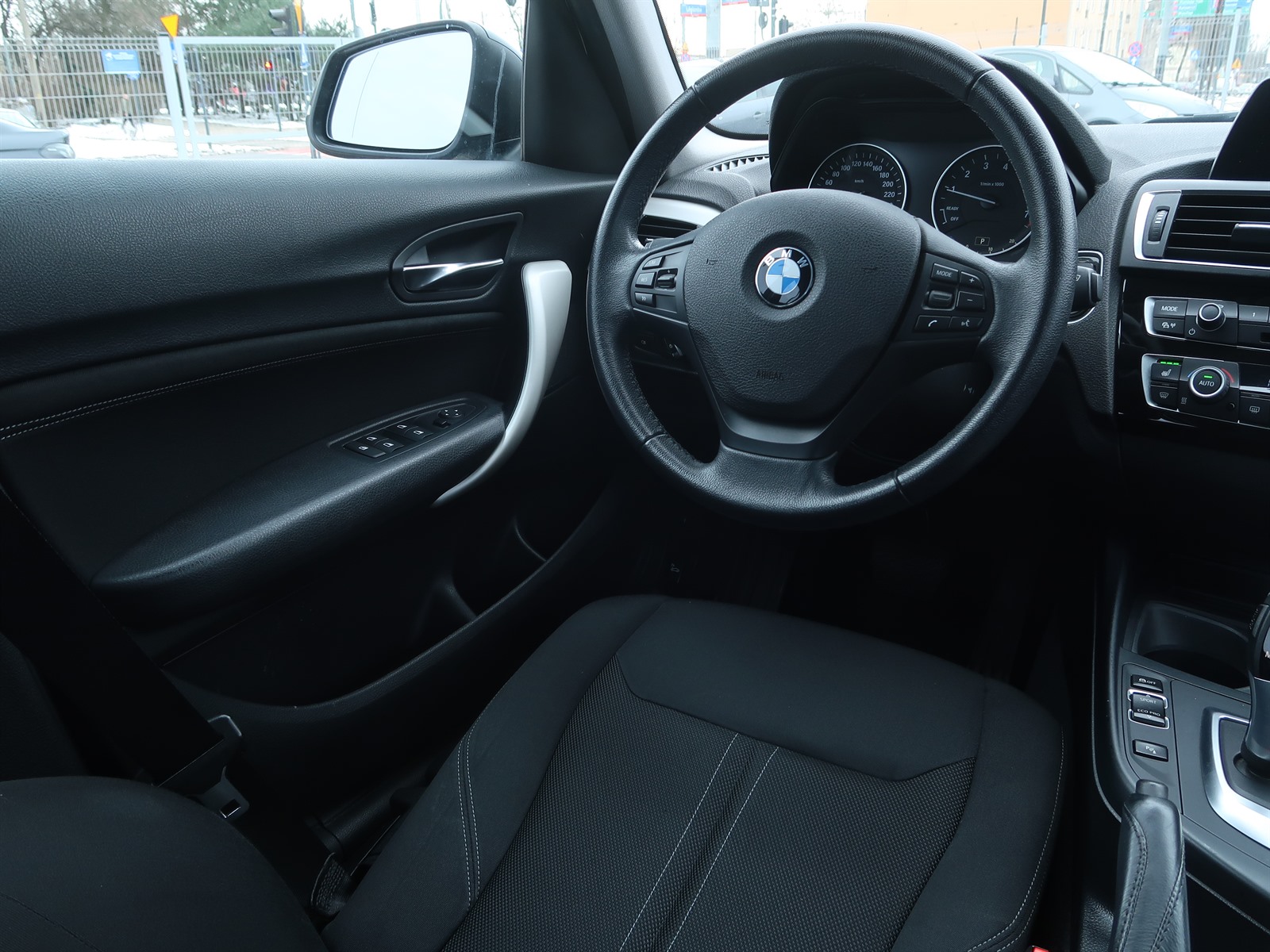 BMW 1, 2017 - pohled č. 9