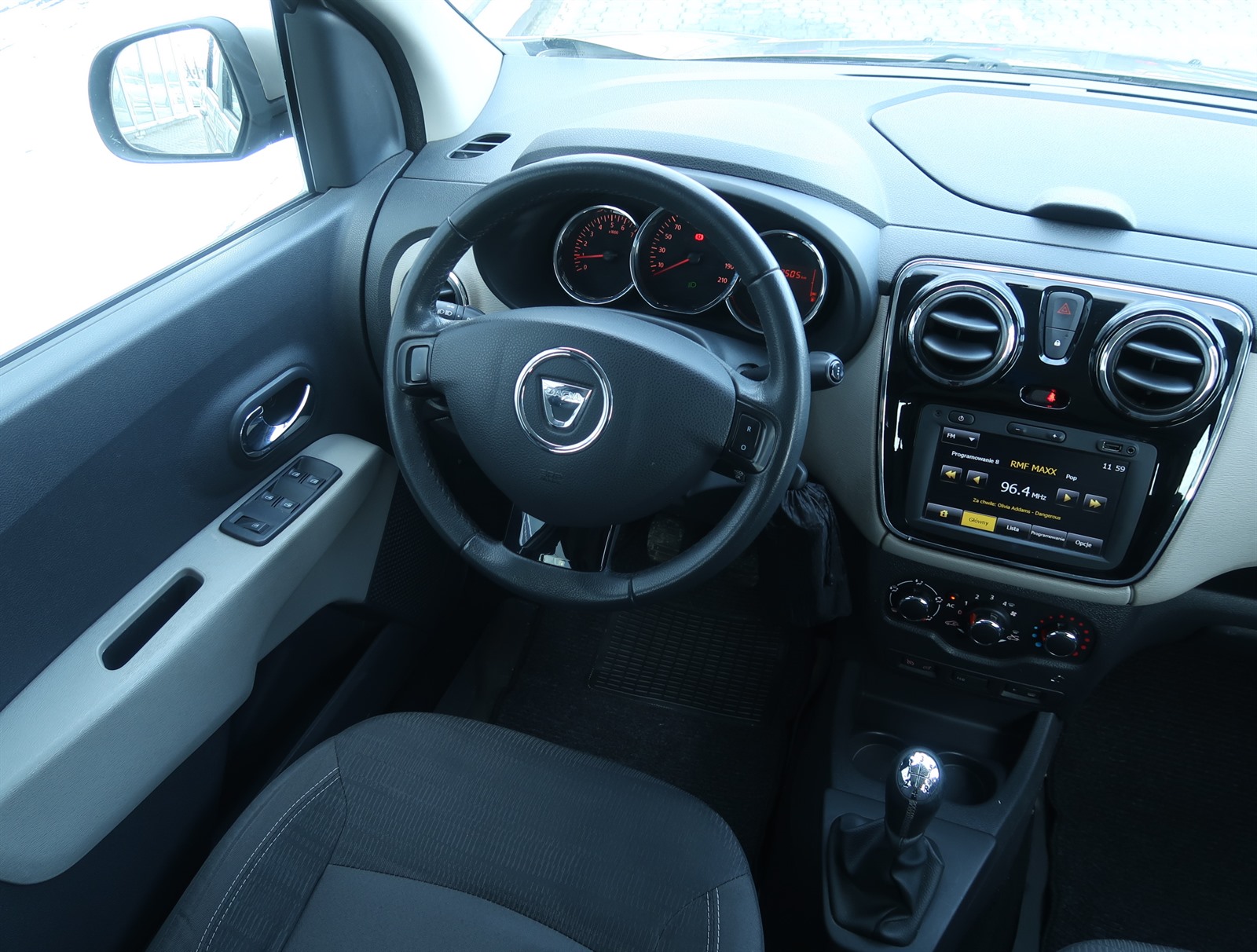 Dacia Lodgy, 2014 - pohled č. 9