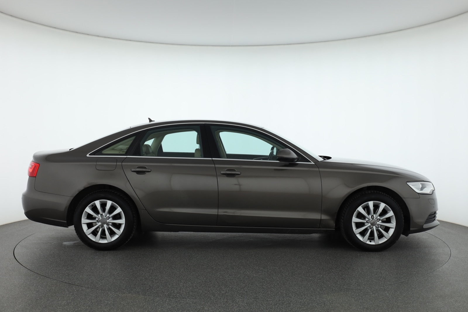 Audi A6, 2014 - pohled č. 8