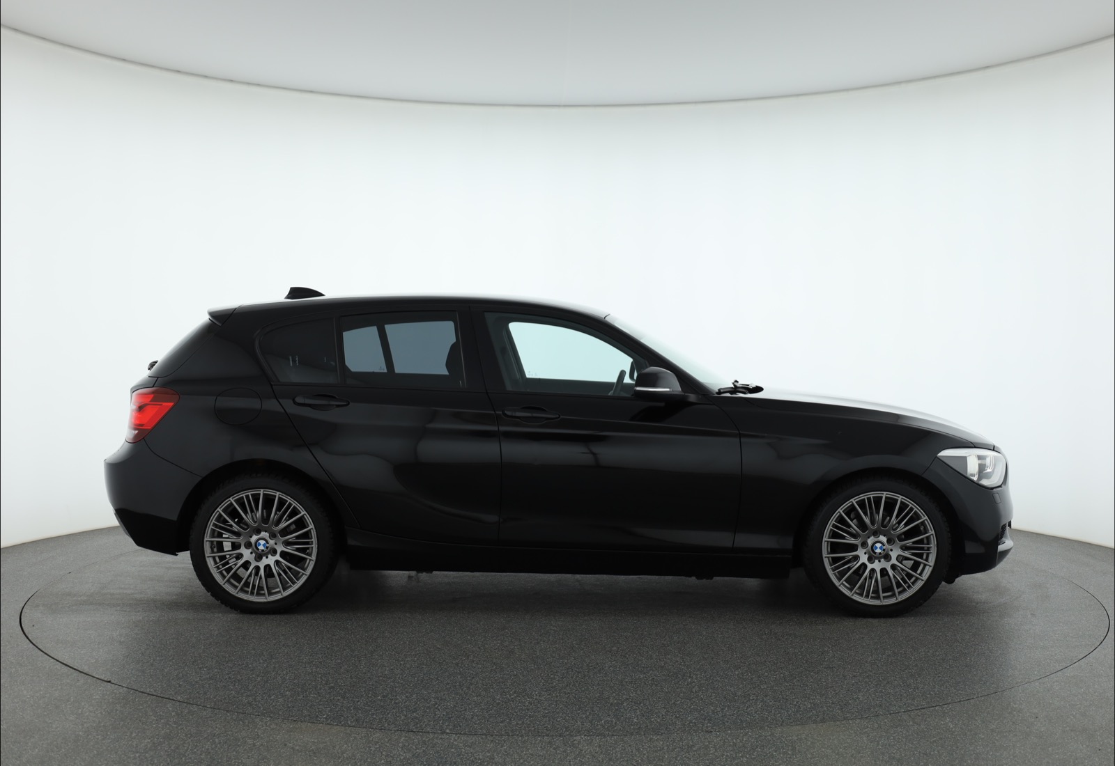 BMW 1, 2014 - pohled č. 8