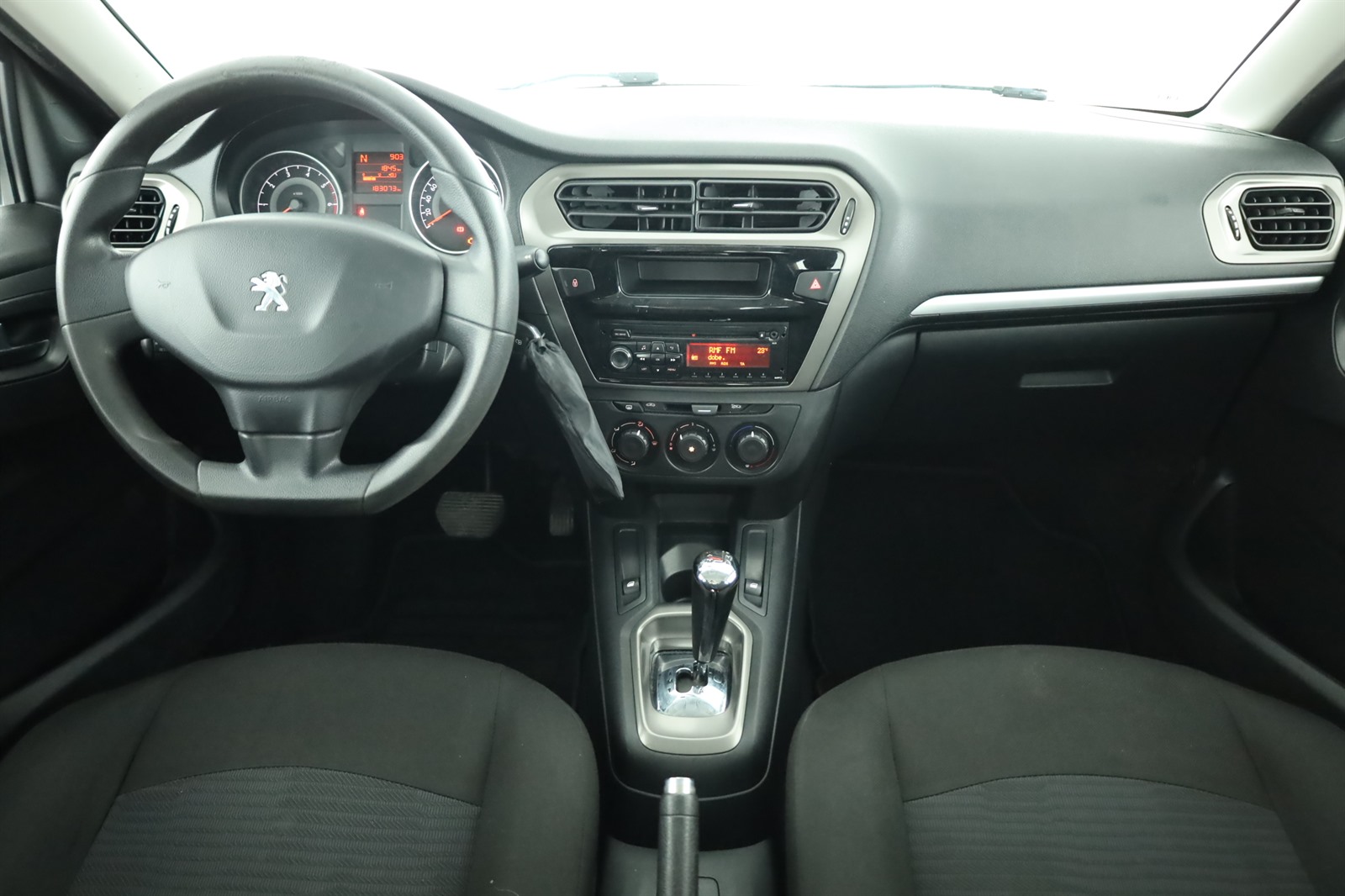 Peugeot 301, 2015 - pohled č. 9