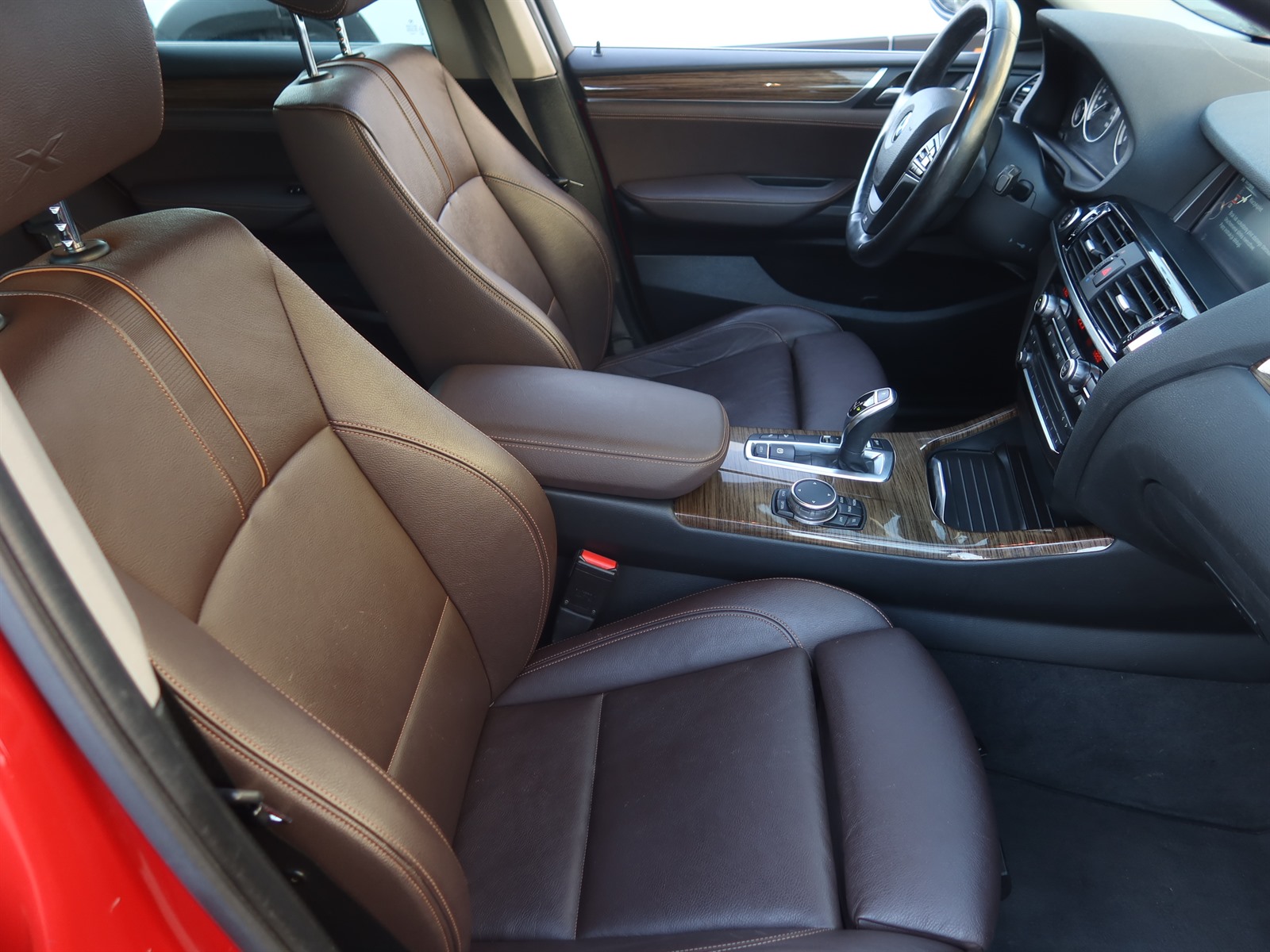 BMW X4, 2015 - pohled č. 12