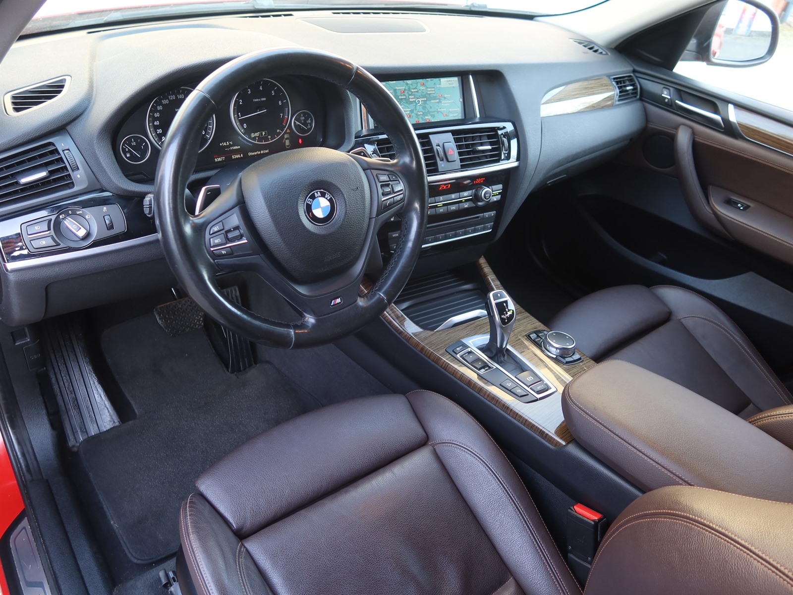 BMW X4, 2015 - pohled č. 27