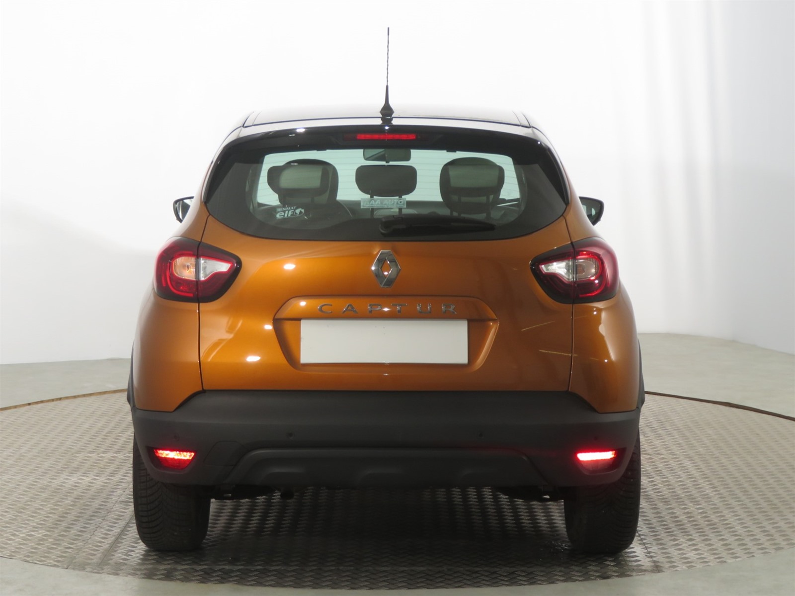 Renault Captur, 2018 - pohled č. 6