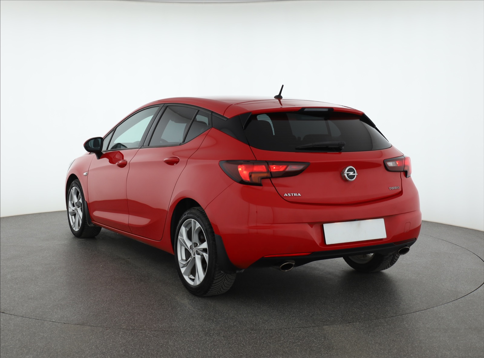 Opel Astra, 2019 - pohled č. 5