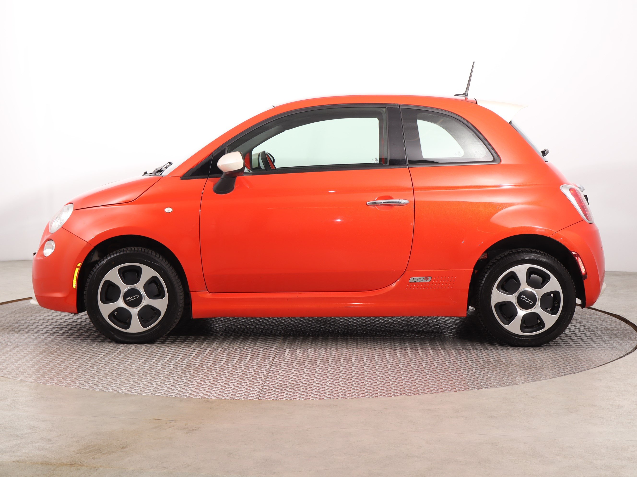 Fiat 500e, 2014 - pohled č. 4