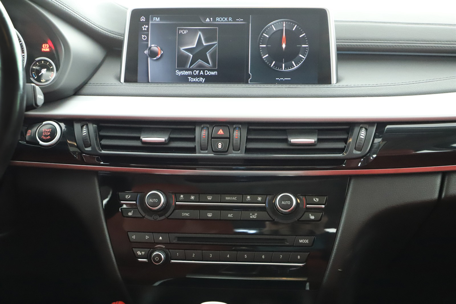 BMW X6, 2017 - pohled č. 19