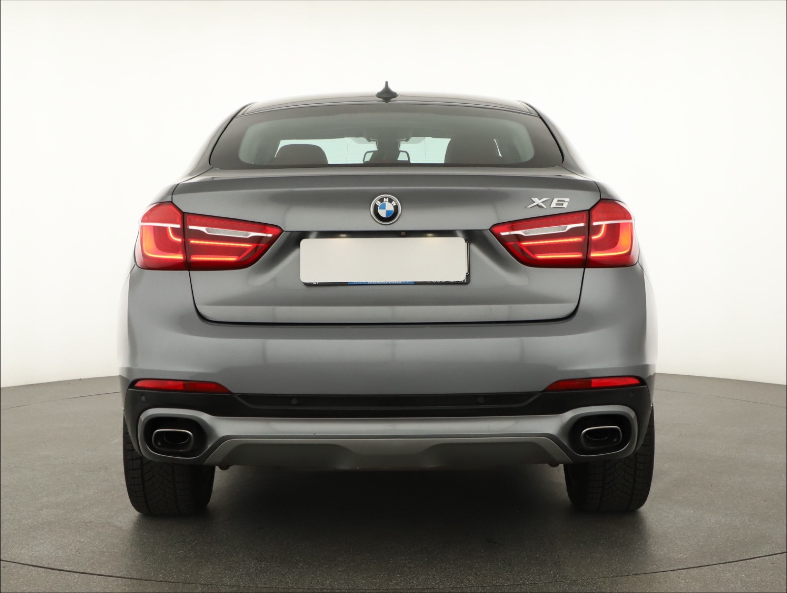 BMW X6, 2017 - pohled č. 6