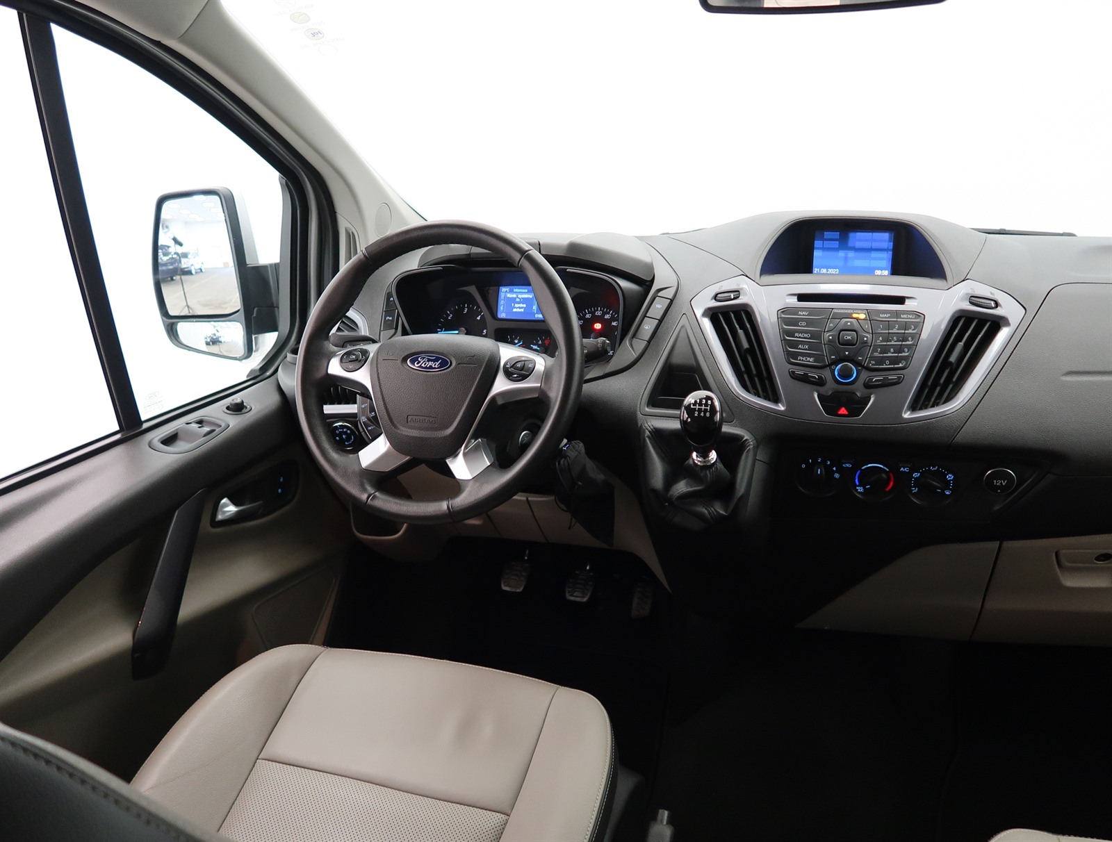Ford Tourneo Custom, 2018 - pohled č. 9
