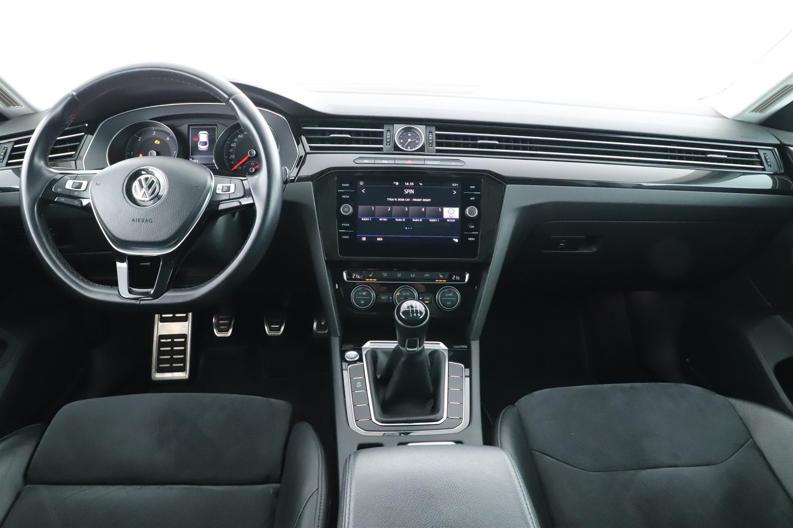 Volkswagen Arteon, 2019 - pohled č. 9