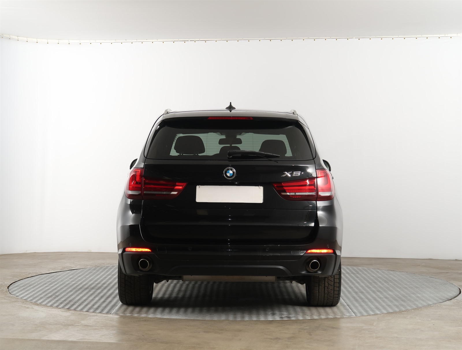 BMW X5, 2015 - pohled č. 6