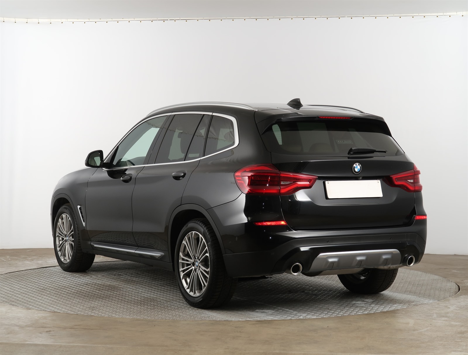 BMW X3, 2019 - pohled č. 5