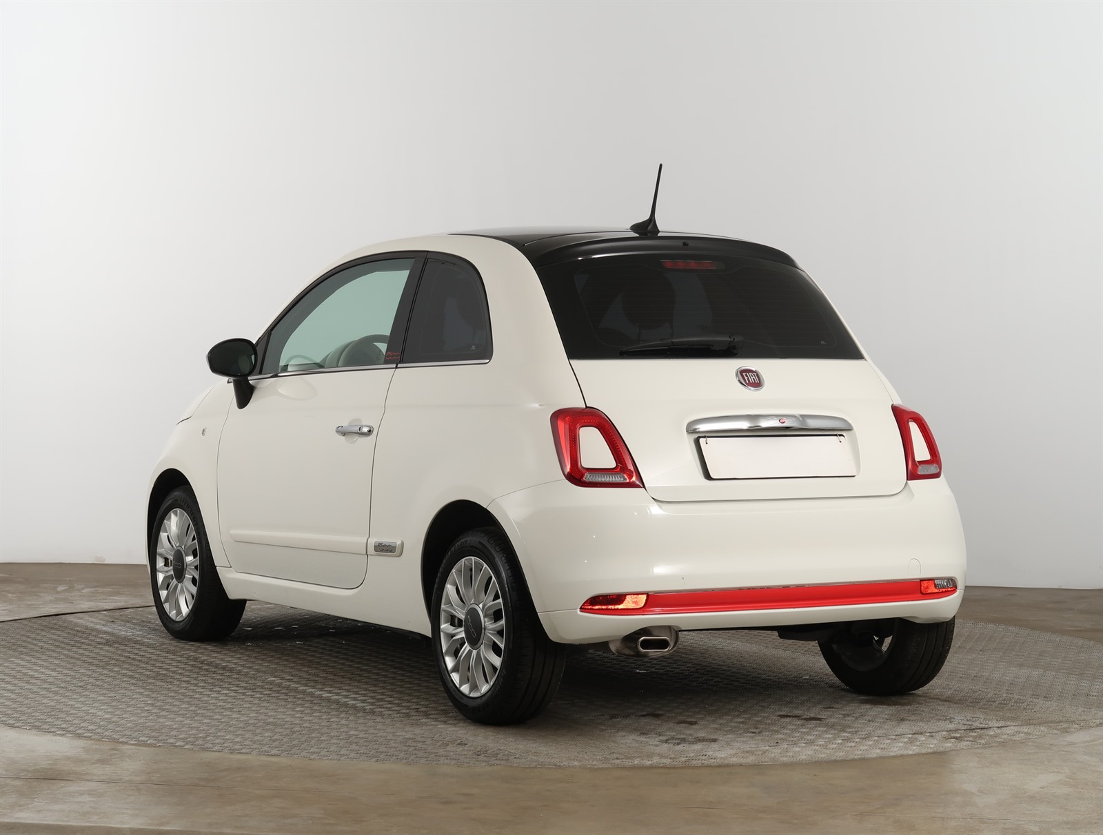 Fiat 500, 2019 - pohled č. 5