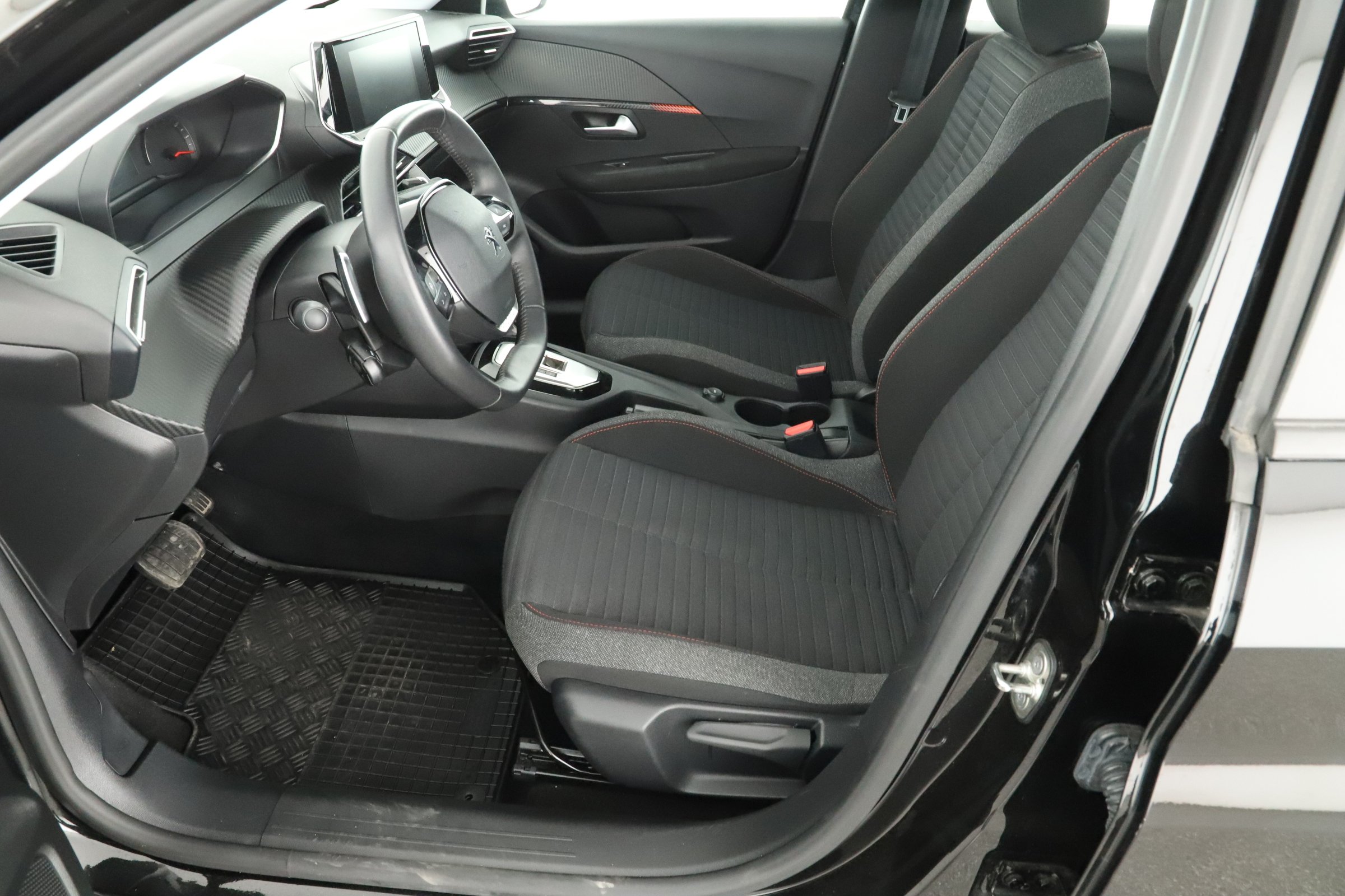 Peugeot 208, 2023 - pohled č. 10