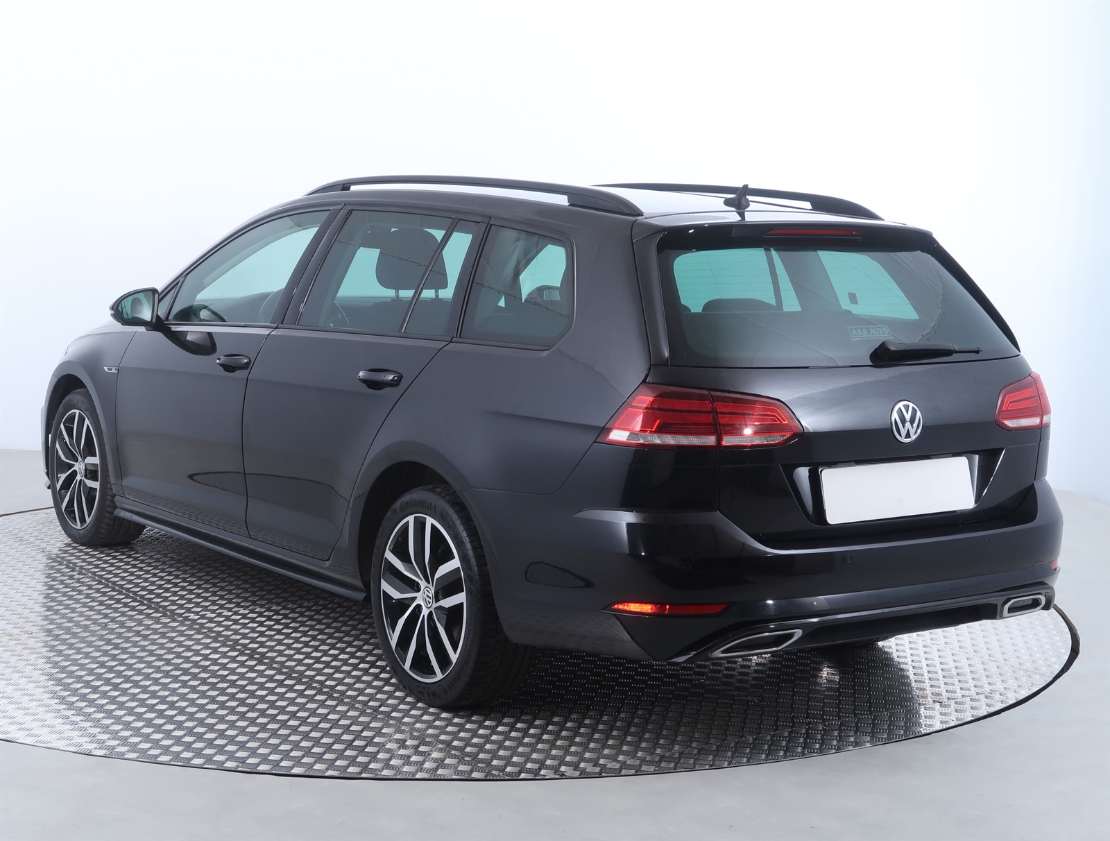 Volkswagen Golf, 2018 - pohled č. 5