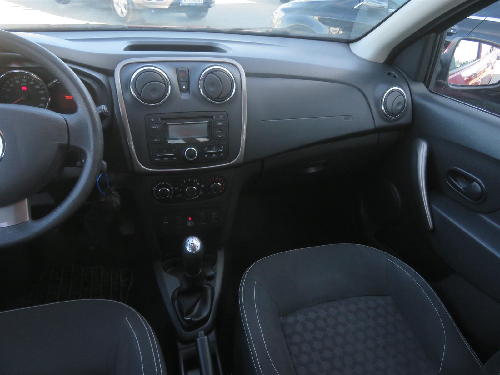 Dacia Logan, 2013 - pohled č. 11