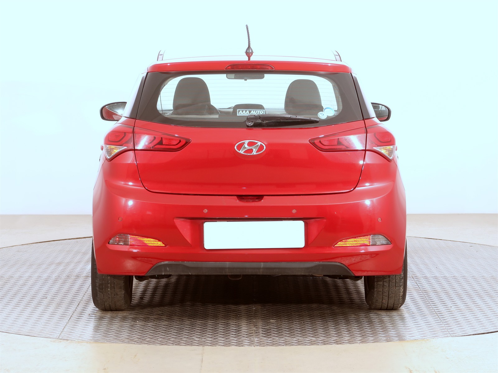 Hyundai i20, 2015 - pohled č. 6