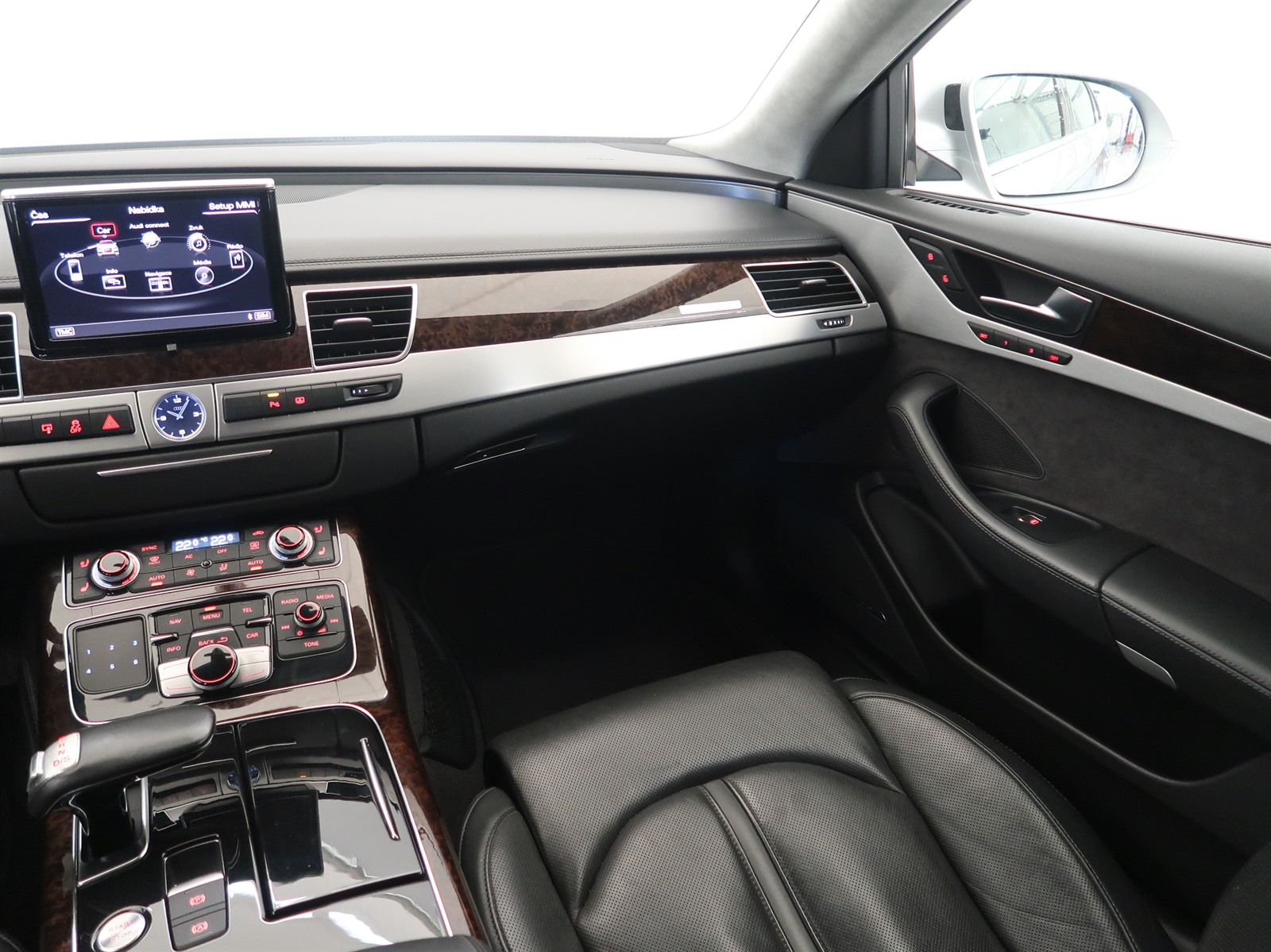 Audi A8, 2010 - pohled č. 11