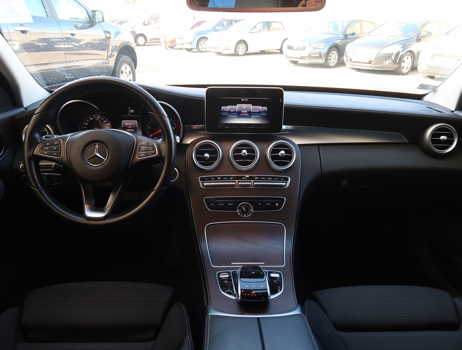Mercedes-Benz C, 2015 - pohled č. 10