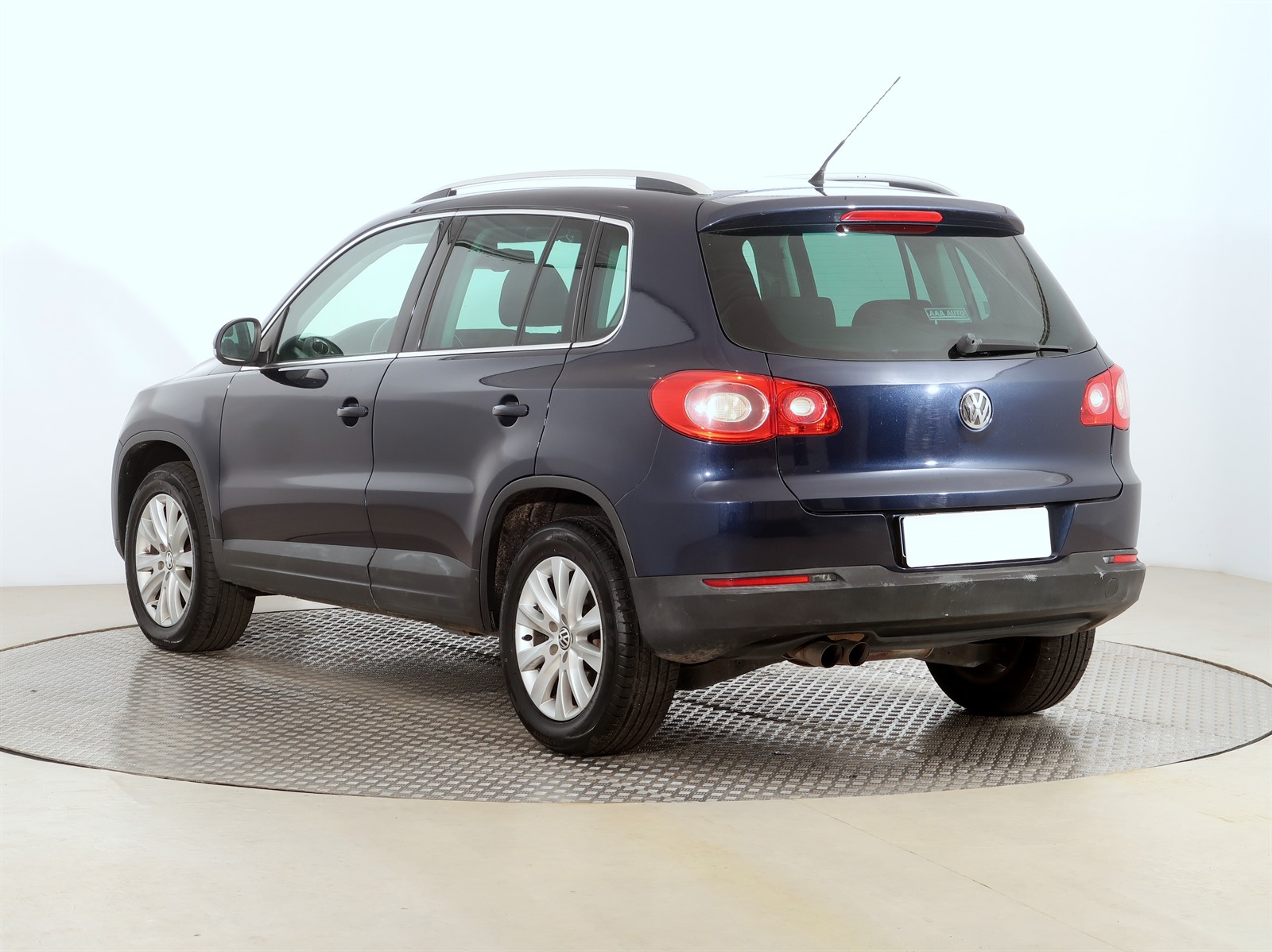 Volkswagen Tiguan, 2010 - pohled č. 5