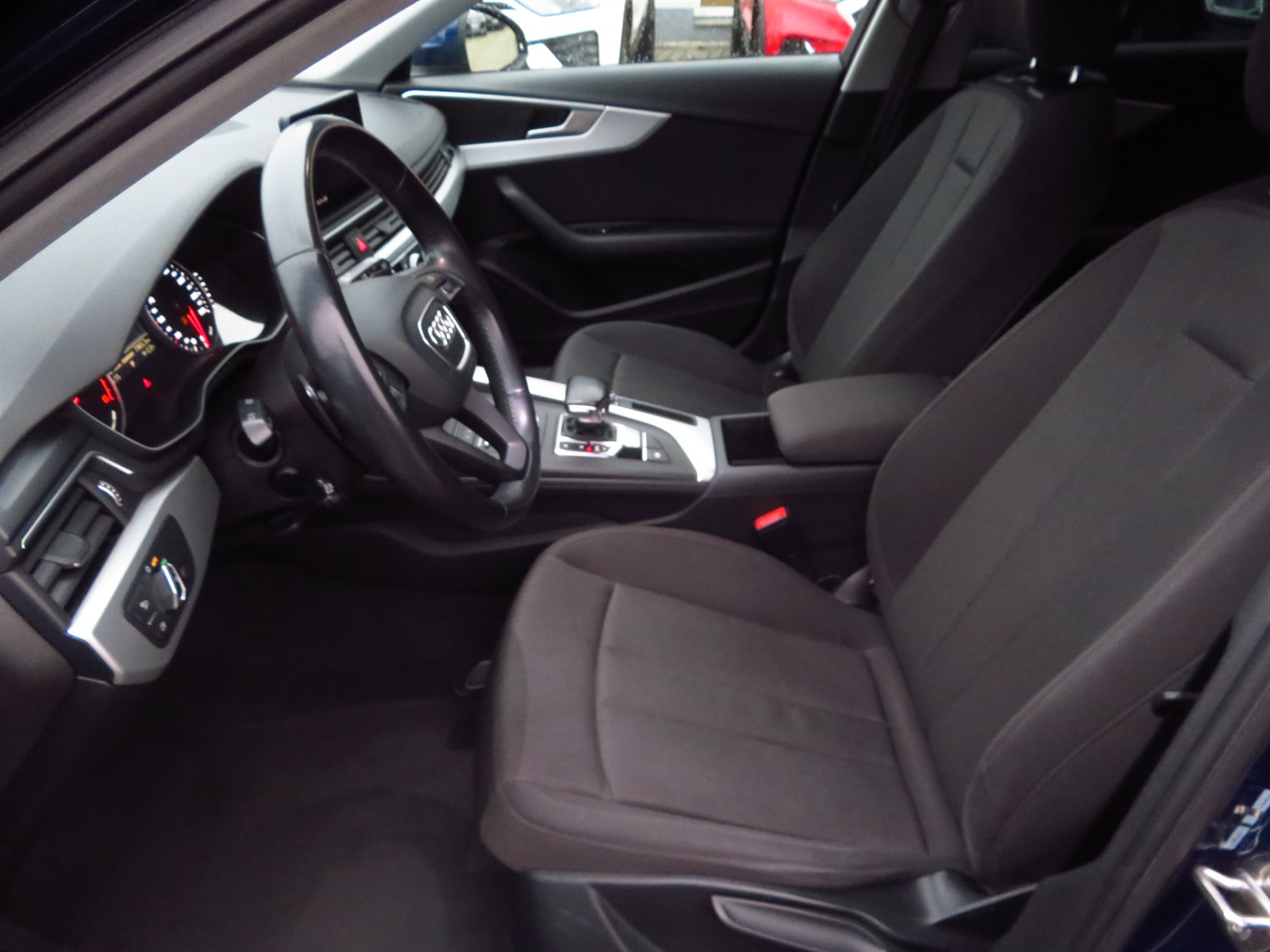 Audi A4, 2017 - pohled č. 16