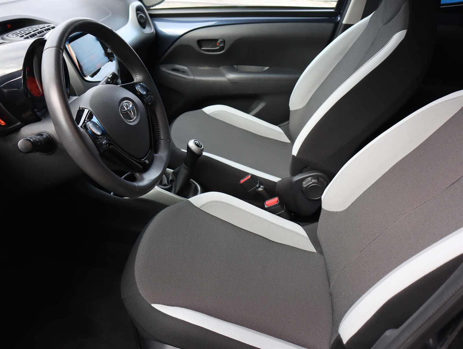 Toyota Aygo, 2014 - pohled č. 16