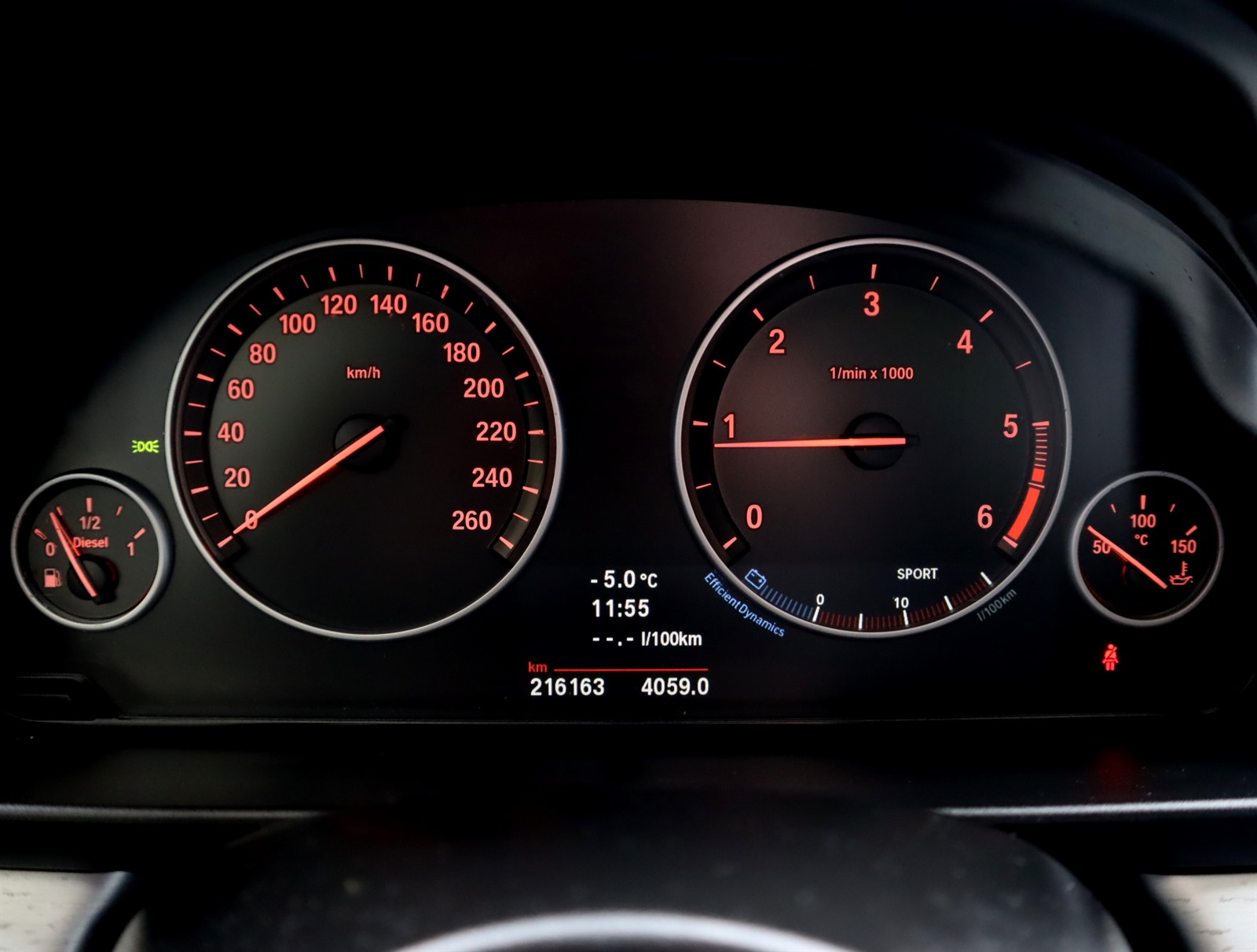 BMW Řada 5, 2012 - pohled č. 17