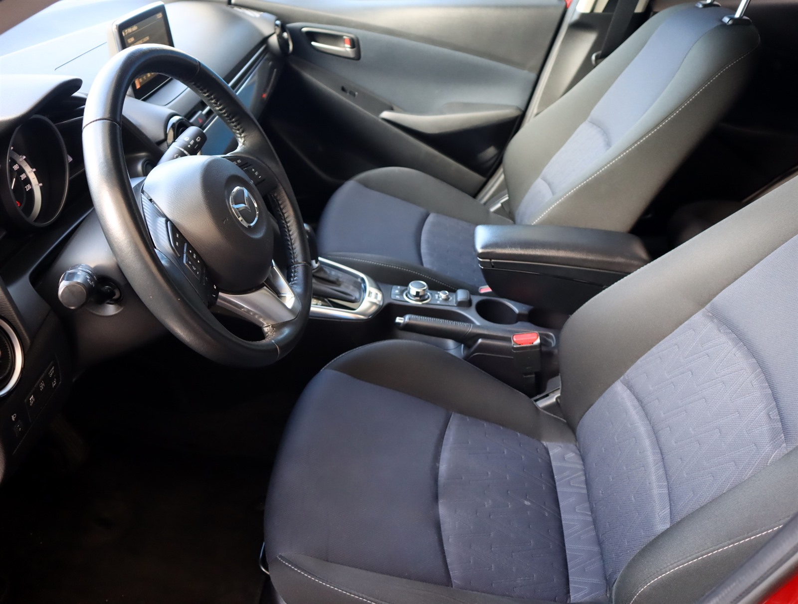Mazda 2, 2017 - pohled č. 16