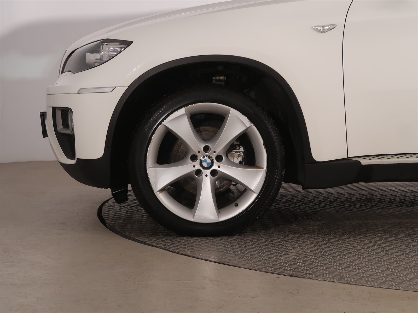 BMW X6, 2013 - pohled č. 21