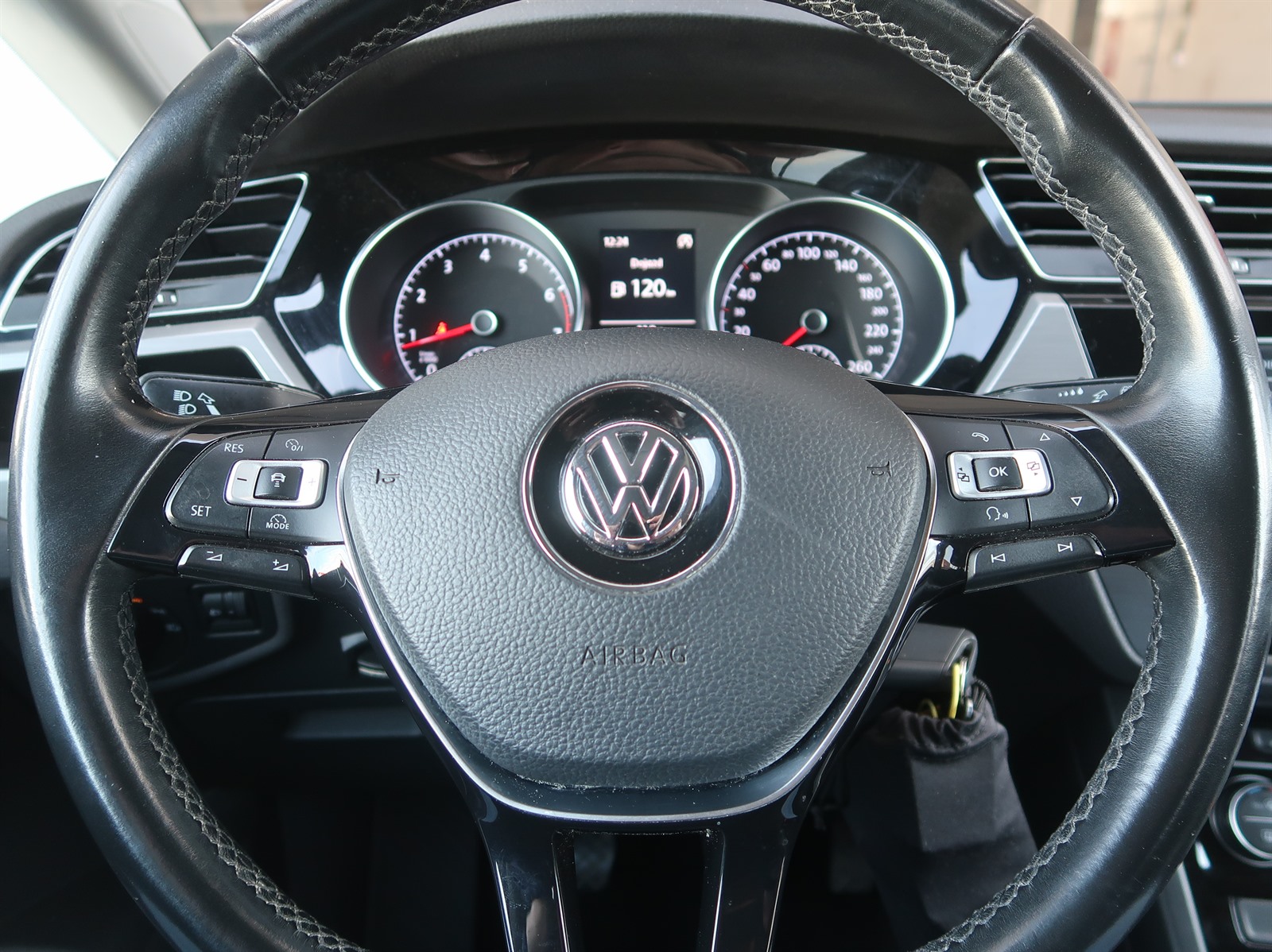 Volkswagen Touran, 2016 - pohled č. 22