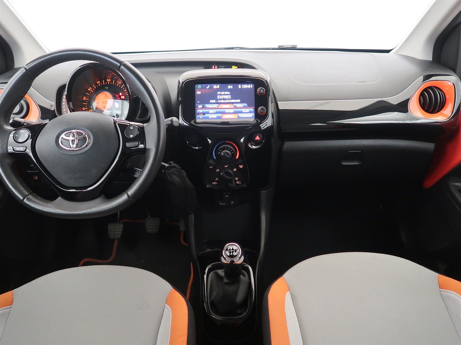 Toyota Aygo, 2014 - pohled č. 10