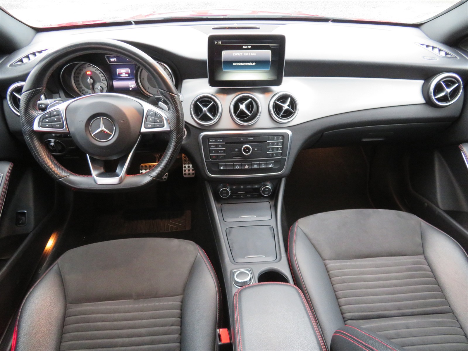 Mercedes-Benz CLA, 2015 - pohled č. 10