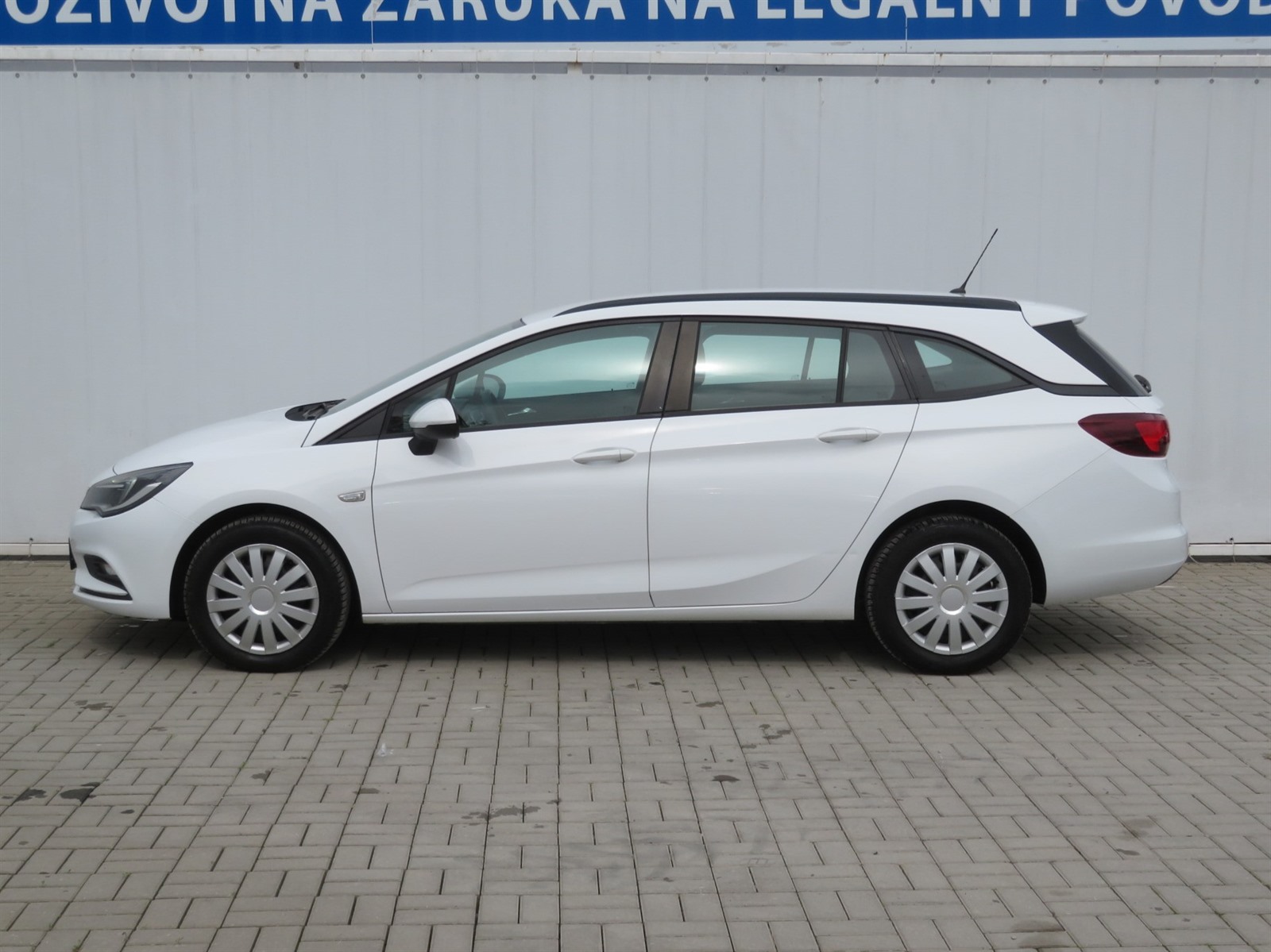 Opel Astra, 2016 - pohled č. 4