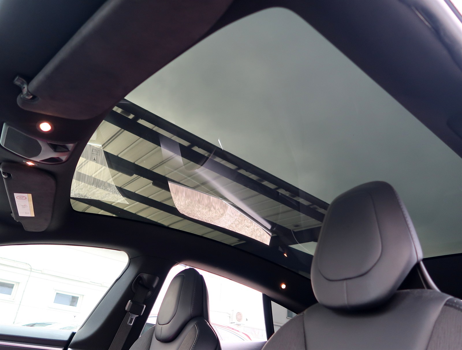 Tesla Model S, 2018 - pohled č. 25
