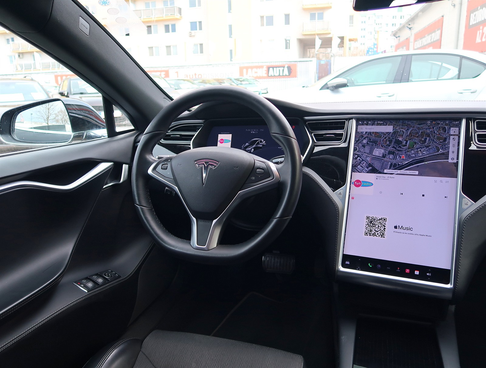 Tesla Model S, 2018 - pohled č. 9