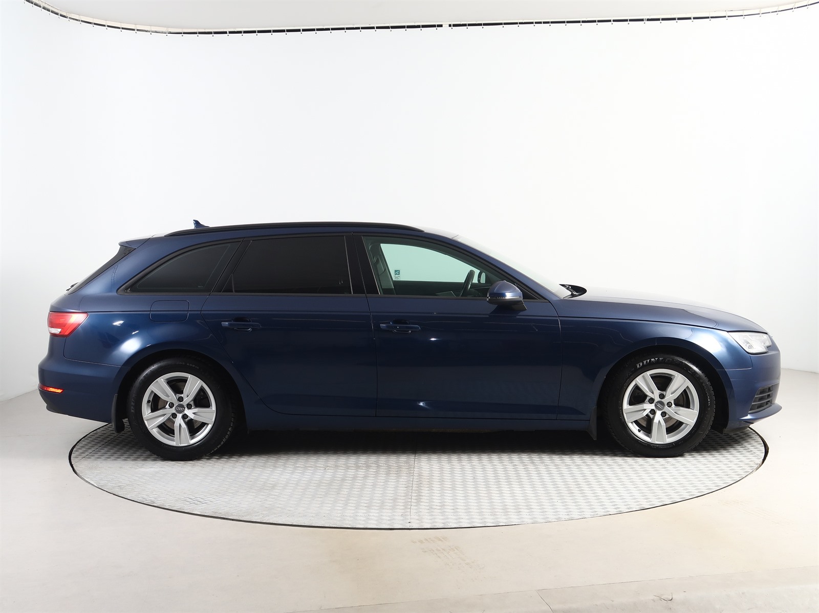 Audi A4, 2017 - pohled č. 8