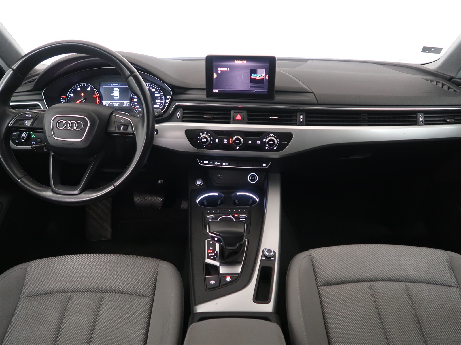 Audi A4, 2017 - pohled č. 10